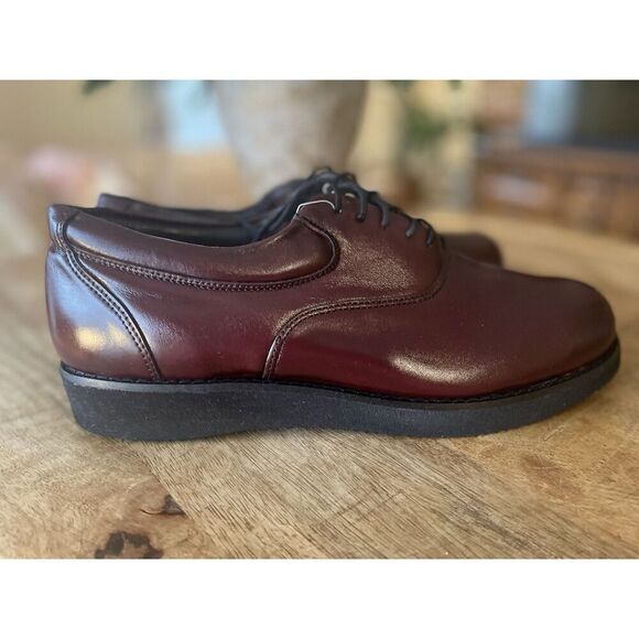 Vintage Vibrant Welted Oxblood Leather Oxfords Shoes Men's Sz 11 M Made In USA - Picture 3 of 9
